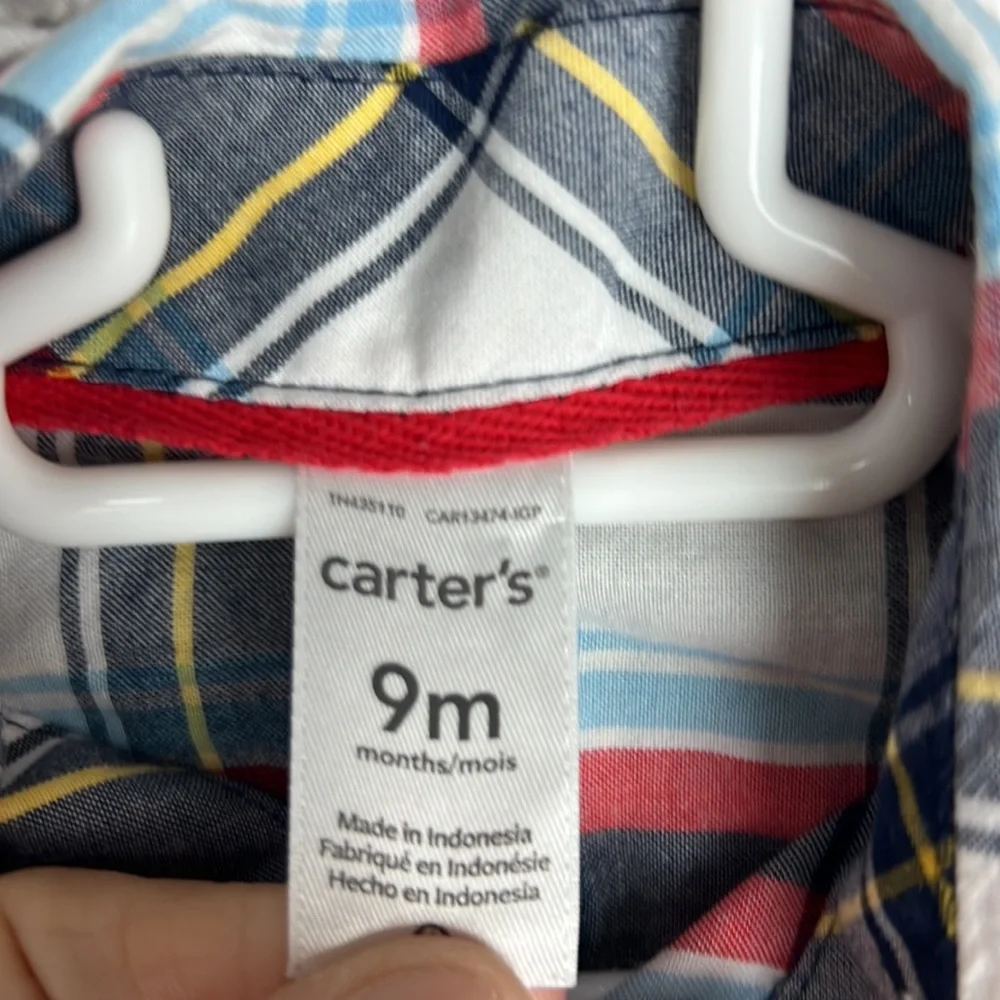 Carters - Picture 3 of 6